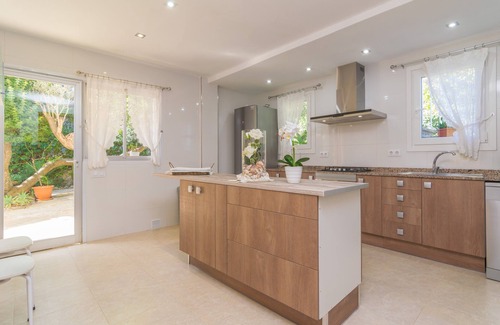 Alcanada House | BELL-PUNT - Comfy seafront beach house with private terrace and garden. Free WiFi