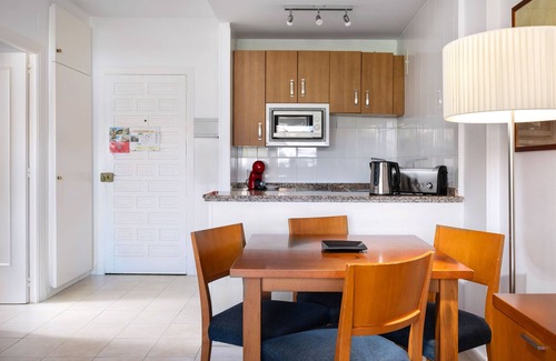 Benalmadena Costa Apartment | BenalBeach Pool Resort by Alfresco Stays