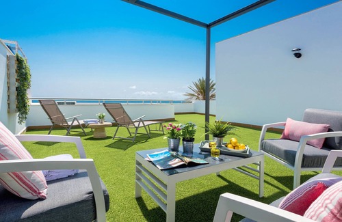 Malaga-Este Apartment | Big House with Terrace on the Beach. Pedregalejo