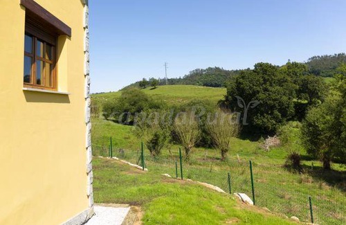 Llanes Cottage | Cabin ∙ 3 bedrooms ∙ 8 guests