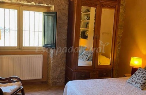 Capmany Cottage | Cabin ∙ 4 bedrooms ∙ 9 guests