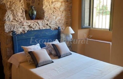 Capmany Cottage | Cabin ∙ 4 bedrooms ∙ 9 guests