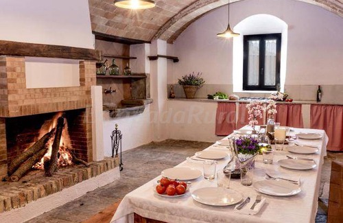 Torello Cottage | Cabin ∙ 5 bedrooms ∙ 14 guests
