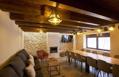 Nava de Roa Cottage | Cabin ∙ 5 bedrooms ∙ 12 guests