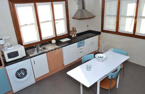 Playa de Vidiago Cottage | Cabin ∙ 5 bedrooms ∙ 14 guests