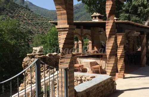 Villanueva del Arzobispo Cottage | Cabin ∙ 8 bedrooms ∙ 20 guests