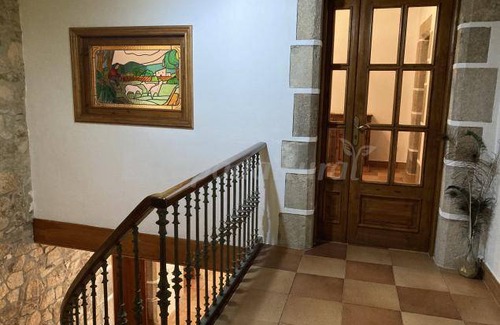 Caldes de Malavella Cottage | Cabin ∙ 9 bedrooms ∙ 16 guests