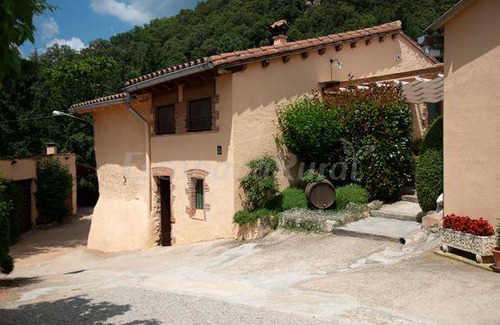 Arbucies Cottage | Cabin ∙ 9 bedrooms ∙ 5 guests