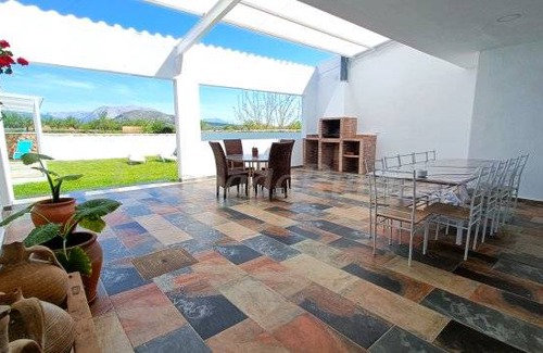 Pozo Alcon Cottage | Cabin ∙ 9 bedrooms ∙ 10 guests