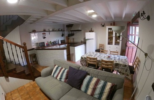 Pilona Hostel | Casa Rural EL Balcón DEL Hórreo Para 6 Personas EN Piloña