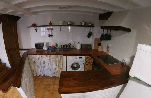 Pilona Hostel | Casa Rural EL Balcón DEL Hórreo Para 6 Personas EN Piloña