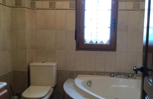 Santa Maria de Valdeon House | Casa Rural El Hórreo