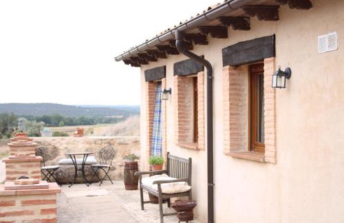 Aguilera House | Casa Rural La Charolesa