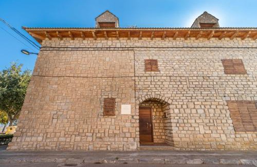 Torres de Barbues House | Casa Valfonda