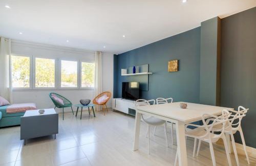 Roses Town Center Apartment | Citadel Holiday Apartment "Oliva" Roses, Beach 200m, centre 300m, Pr Parking Big sun Terrace