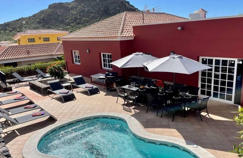 Buzanada Villa | Comfortable Villa 10 minutes from main resorts.