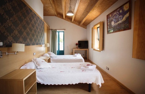Triacastela Hostel | Complexo Xacobeo
