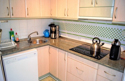 Torrevieja House | Cozy bungalow, 2 min walk from the beach. Wi-Fi