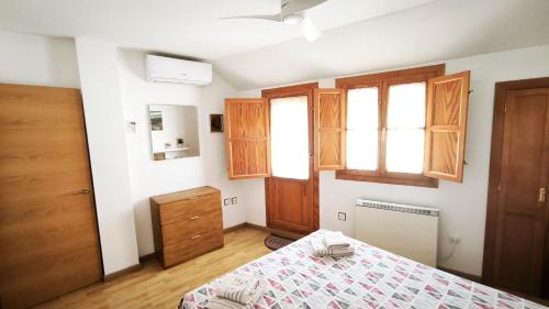 Jaen Apartment | Dúplex San Lorenzo 2 PARKING GRATUITOS Y PISCINA