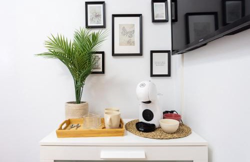 San Isidro House | EDEN RENTALS 101 Surfy Stylish Bed&Coffee Room