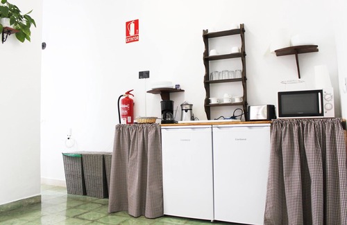 San Juan de la Rambla Hostel | El Hostal Del Cubo