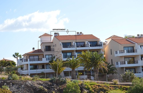 San Miguel de Abona Apartment | Beautiful apartment. 2 ch., sea view, south-facing terrace, swimming pool, the sea 5 minutes away.