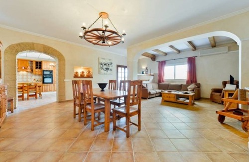 Santa Gertrudis Villa | 180 m² Villa ∙ 2 bedrooms ∙ 4 guests