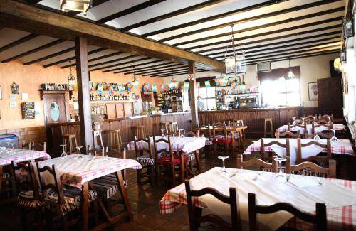 Villafranca de los Caballeros Bed & Breakfast | 16 m² Bed and breakfast ∙ 4 guests