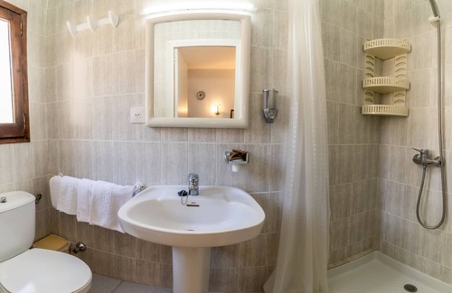 L'Estartit Hostel | Fonda Can Dalfó by Vivere Stays
