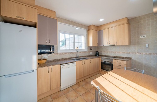 Palafolls Villa | HomeHolidaysRentals Azulmar - Costa Barcelona