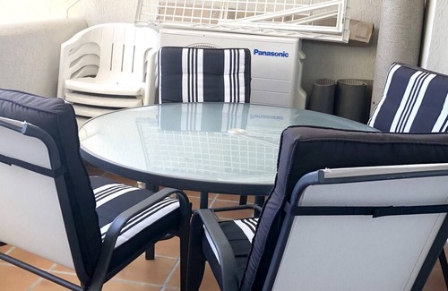 Benalmadena Costa Apartment | Homerez - 100 m away from the beach! Appartement for 4 ppl. with shared pool