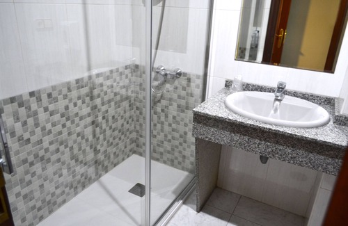 Elvina Hostel | Hostal Alda Puerta Coruña