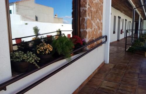 Almagro Hostel | HOSTAL Almagro - Parking