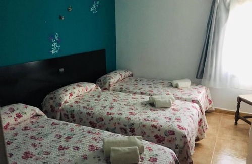 Herreruela de Oropesa Hostel | Hostal Catedritos Ibéricos A-5 KM 154