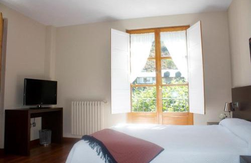 Molinaseca Hostel | Hostal El Palacio