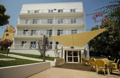 Torrenova Hostel | Hostal Floridita Adults Only