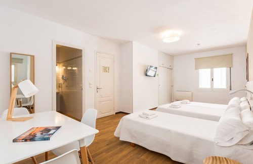 Mahon Hostel | Hostal Jume - Urban Rooms