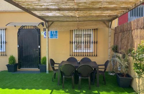 Campanillas Hostel | Hostal NV Airport