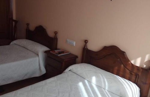 Paredes de Nava Hostel | Hostal Restaurante Raton
