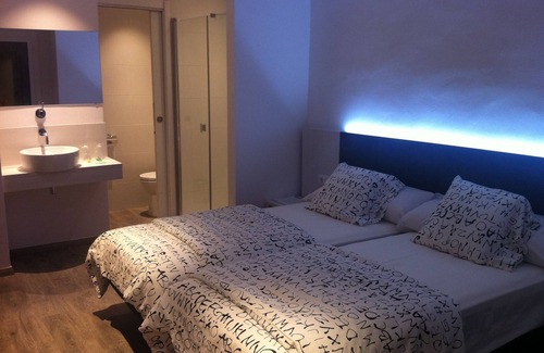 Lloret Town Center Hostel | Hostal Ribas