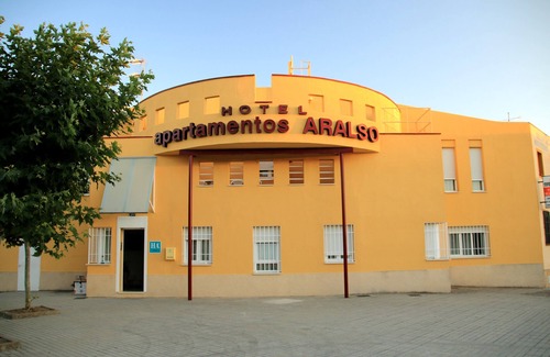La Lastrilla Apartment | Hotel Apartamentos Aralso Sotillo