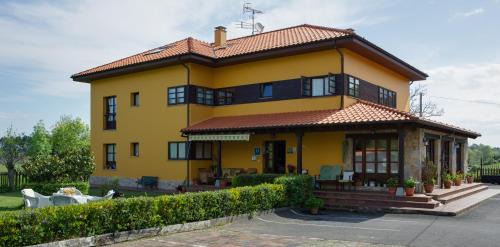Ribadesella House | Hotel Camangu