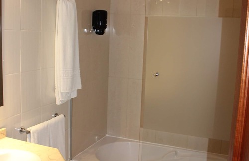 Santa Cruz De Mudela Hotel | Hotel Las Canteras