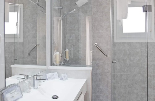 Diputacion de Rincon de San Gines Hotel | Hotel Los Delfines