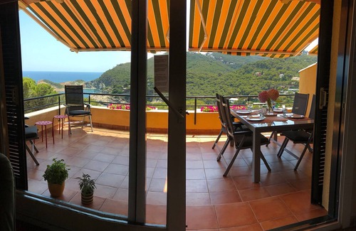 Begur House | HOUSE IN BEGUR, COMMON POOL, FREE WIFI, A/C IN ROOMS, PK IN SA TUNA.