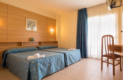 Santa Susanna Hotel | htop Summer Sun