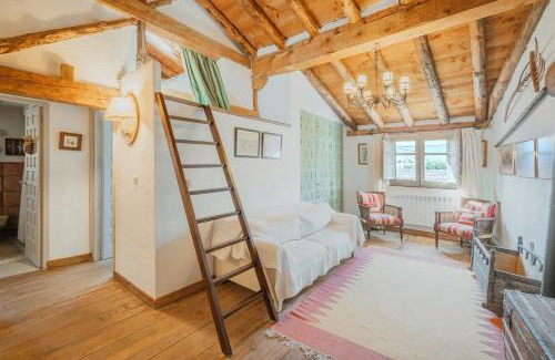Requijada House | La Casa Del Herrero - Requijada
