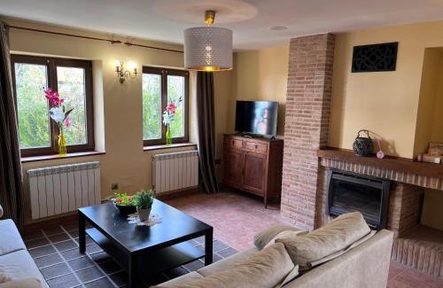Cremenes House | La Casina Del Rio
