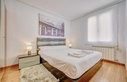 Logrono Apartment | La Ribera by Clabao