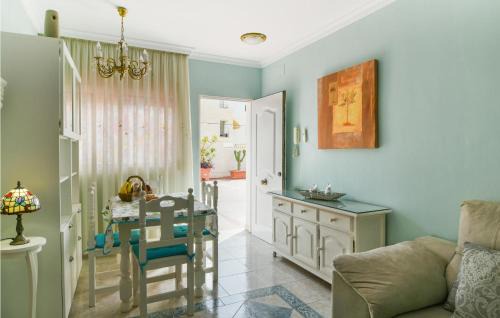 Carihuela Apartment | Lovely Apartment In Torremolinos